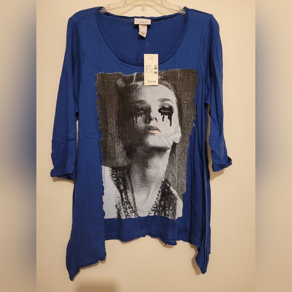 NWT Blue Loop top
